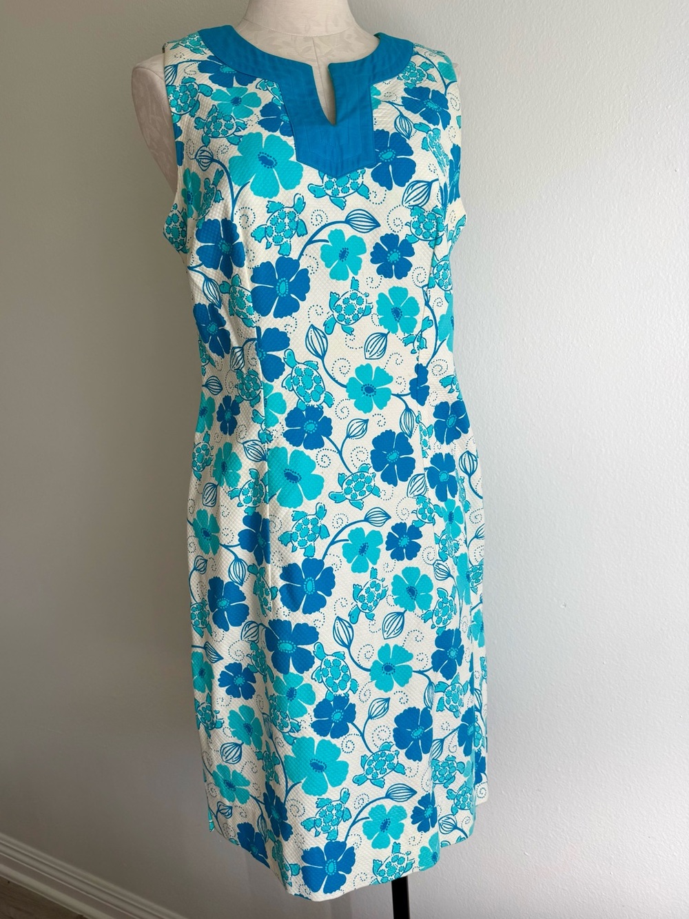 Lilly Pulitzer Blue White Floral Shift Sheath Turtle Roll Dress Size 12 Large